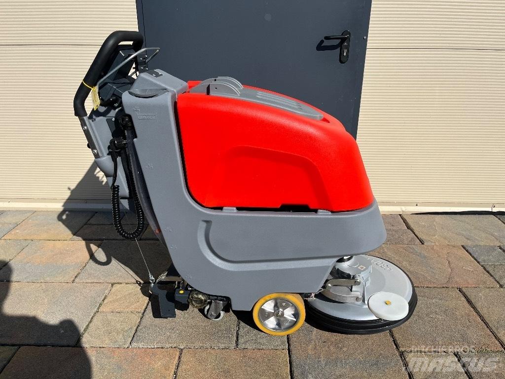 Hako B30 CL Scrubber dryers