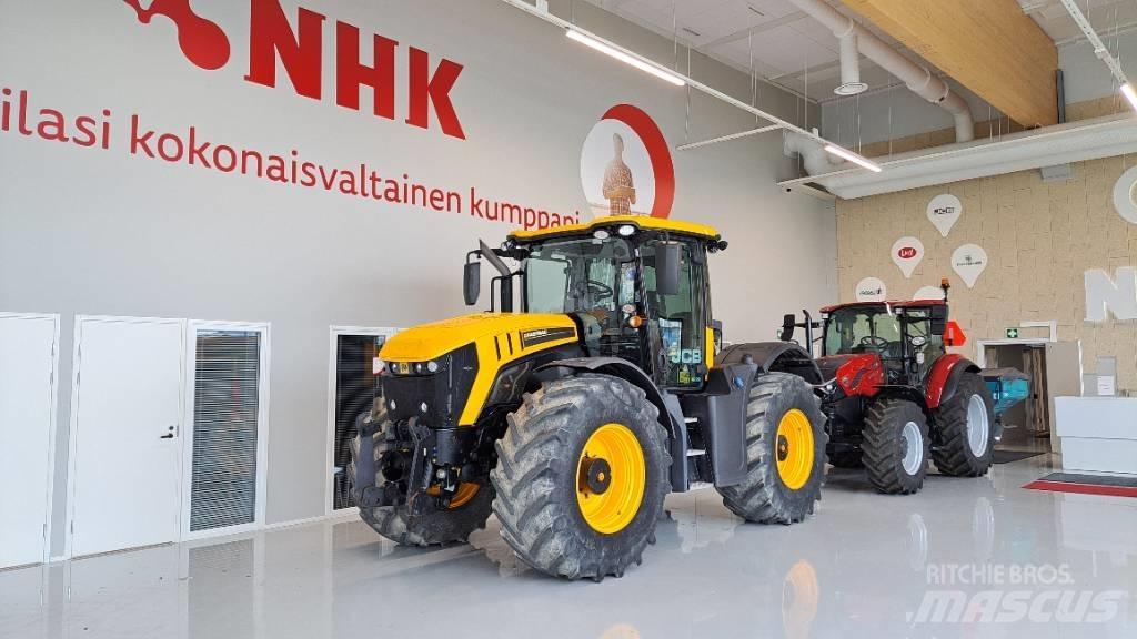 JCB Fastrac 4220 Tractors