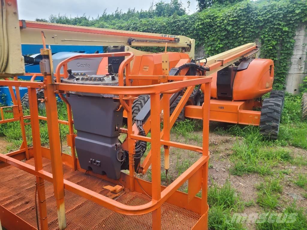 JLG 600 AJ Articulated boom lifts