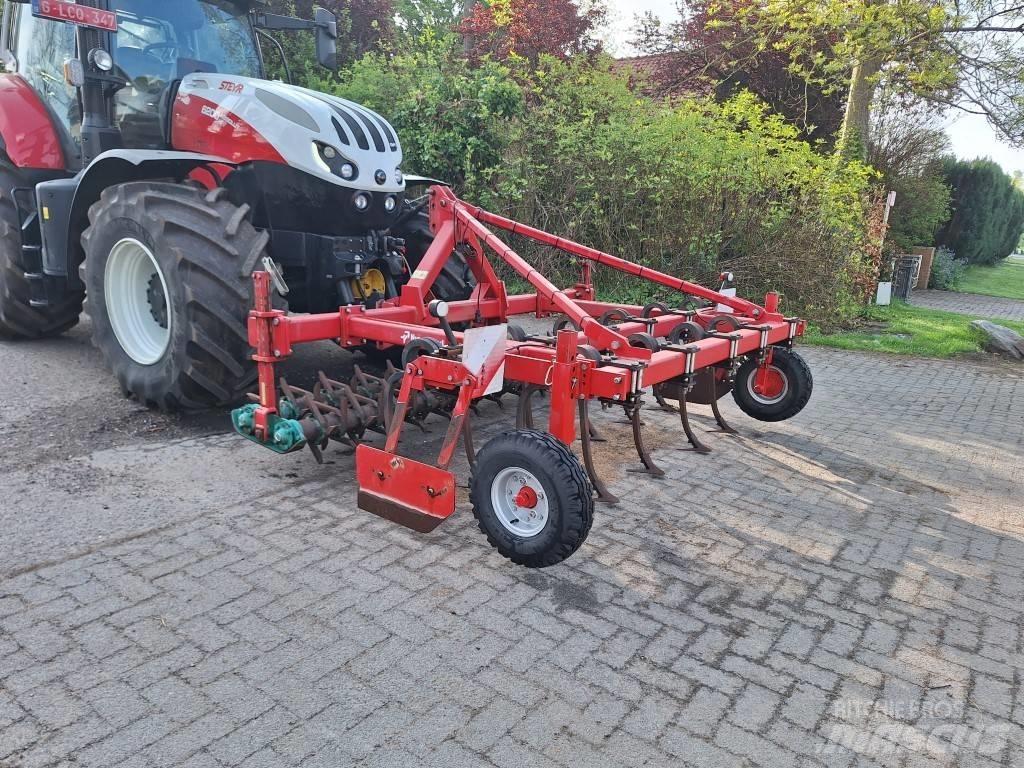 Kverneland STF 300 Cultivators