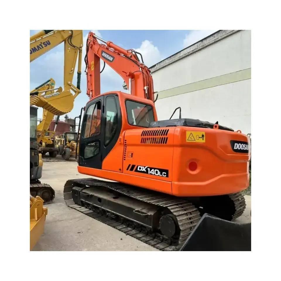 Doosan DX 140 LC Crawler excavators