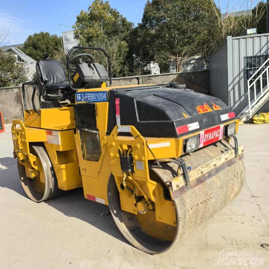 Dynapac CC 142 Twin drum rollers