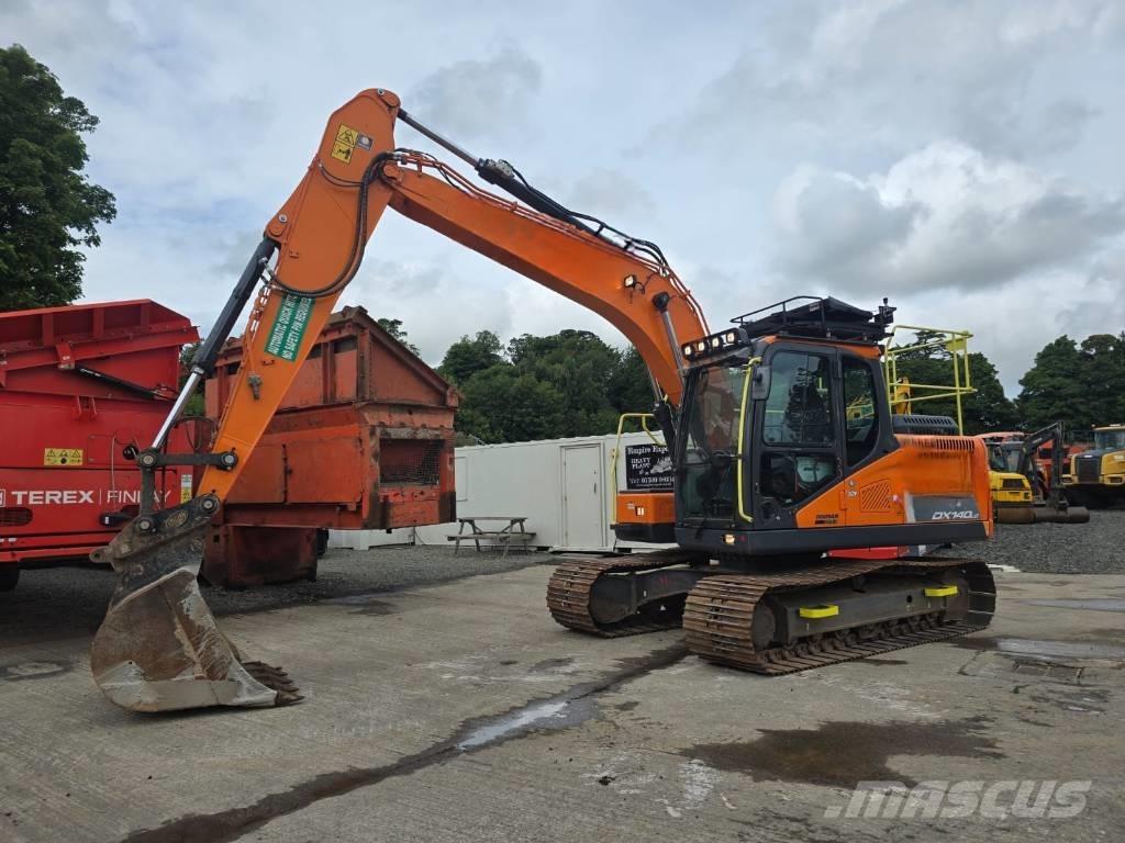 Doosan DX 140 LC Crawler excavators