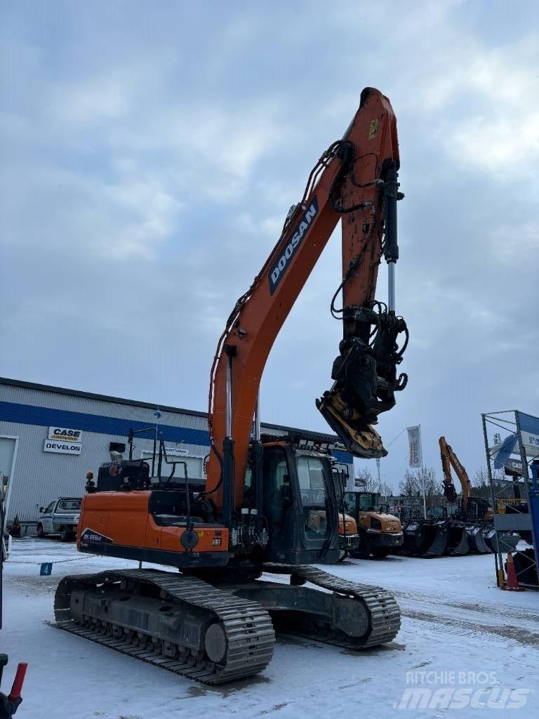 Doosan DX 255 LC-7 Crawler excavators