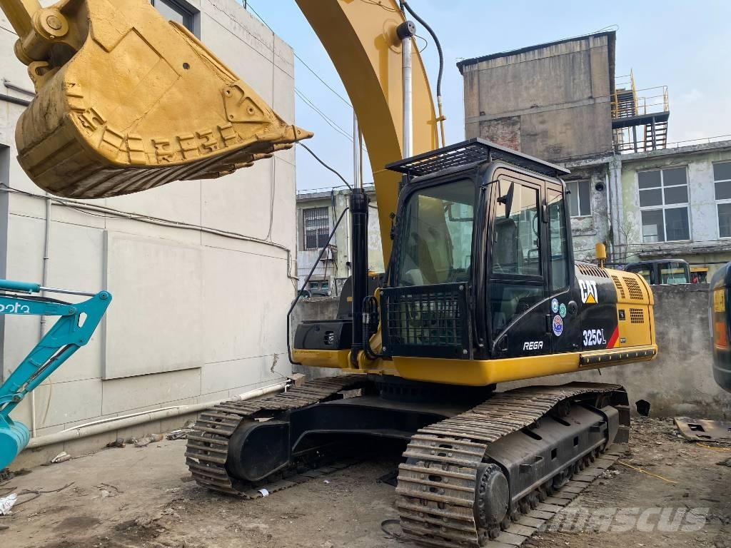 CAT 325 CL Crawler excavators