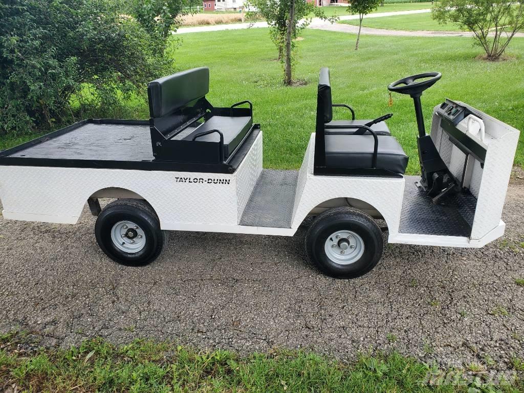 Taylor-Dunn B210 Tow truck