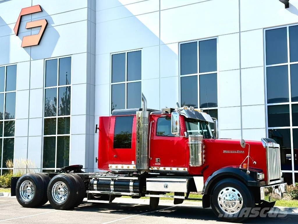 Western Star 4900 EX Prime Movers