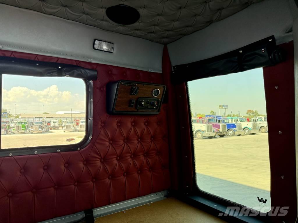 Western Star 4900 EX Prime Movers