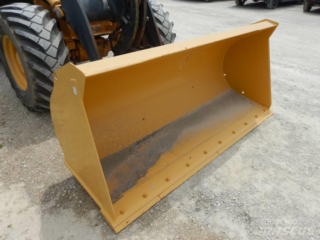 John Deere 244K Wheel loaders