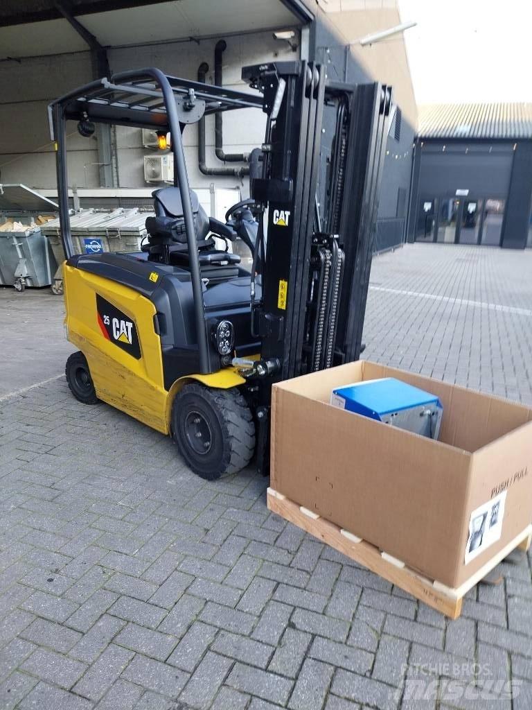 CAT EP25CN Electric forklift trucks