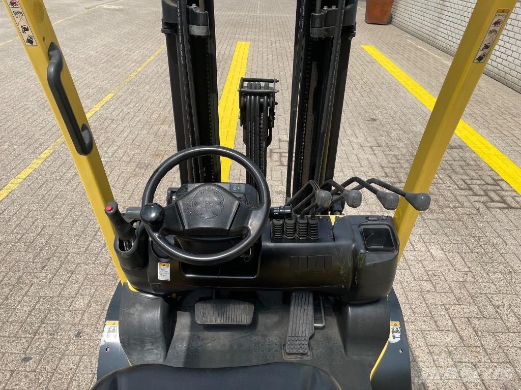 Hyster H 2.5 XT LPG trucks