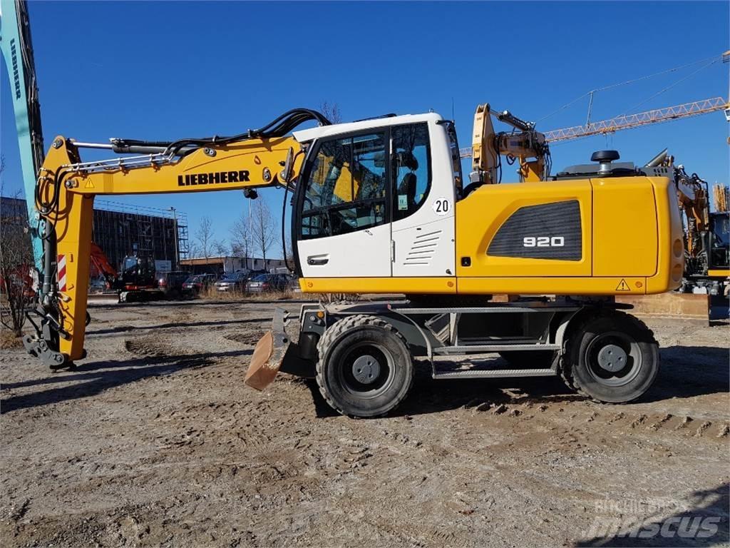 Liebherr A920 Wheeled excavators