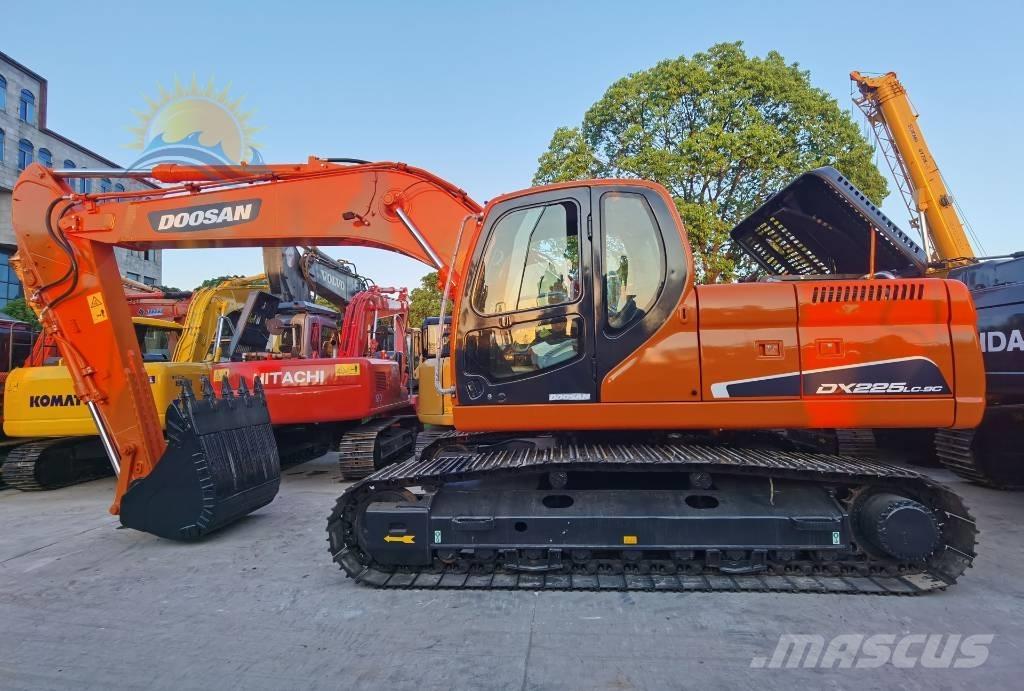 Doosan DX 225 LC-9C Crawler excavators