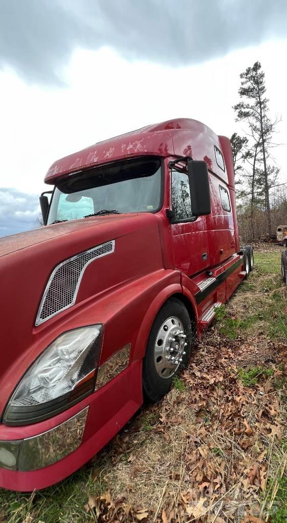 Volvo N416145 Prime Movers