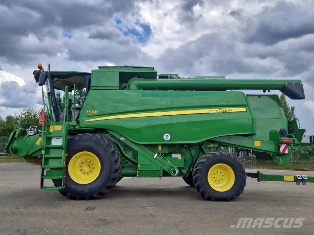John Deere T 550 Combine harvesters