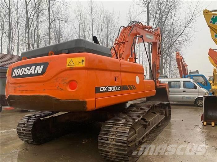 Doosan DX 300 Crawler excavators