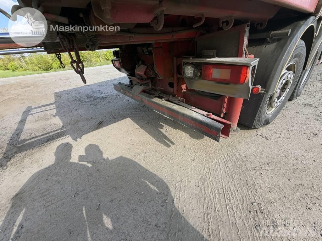 Volvo FM 460 Truck mounted cranes