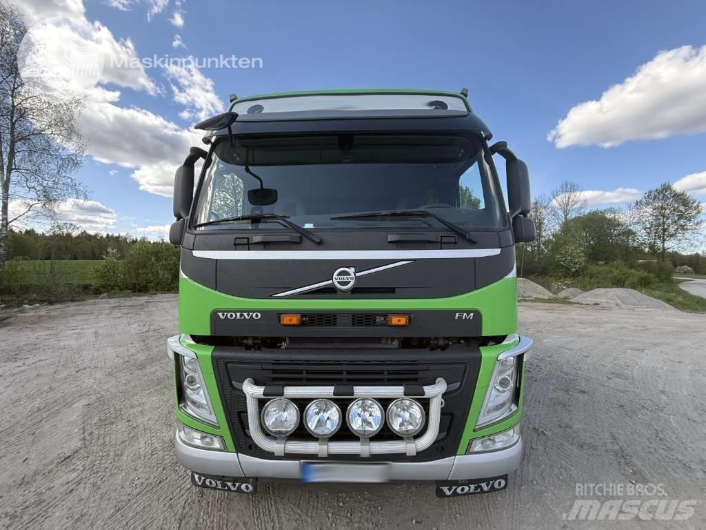 Volvo FM 460 Truck mounted cranes