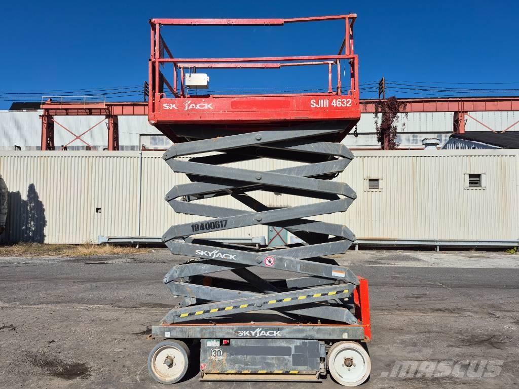 SkyJack SJ III 4632 Scissor lifts
