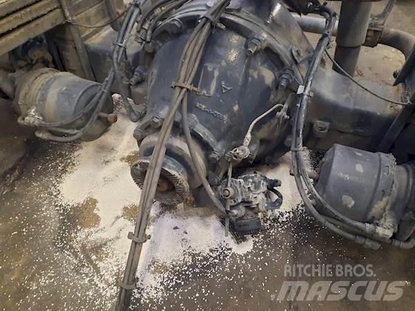 Volvo RS1332SV Axles