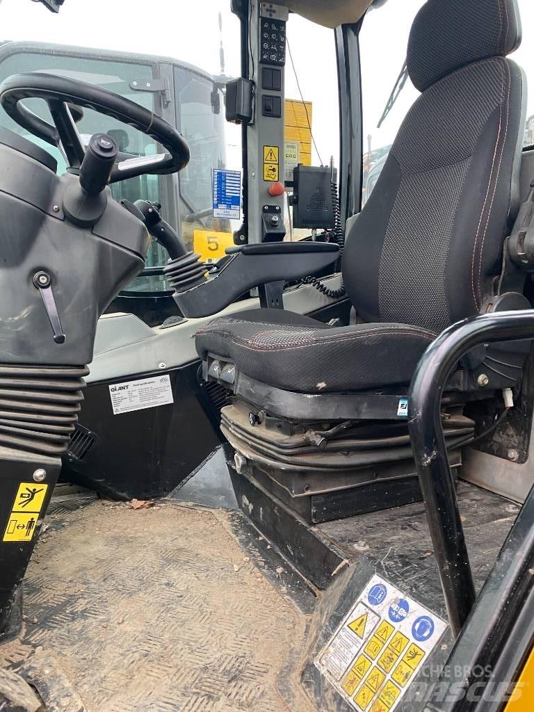 GiANT V 761 T Mini loaders