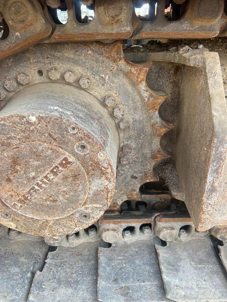 Liebherr 916 Crawler excavators