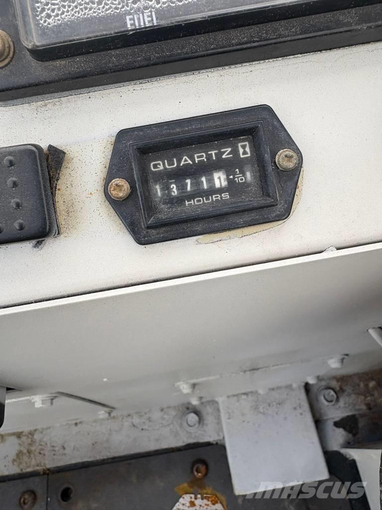 IHI IC 35 Tracked dumpers