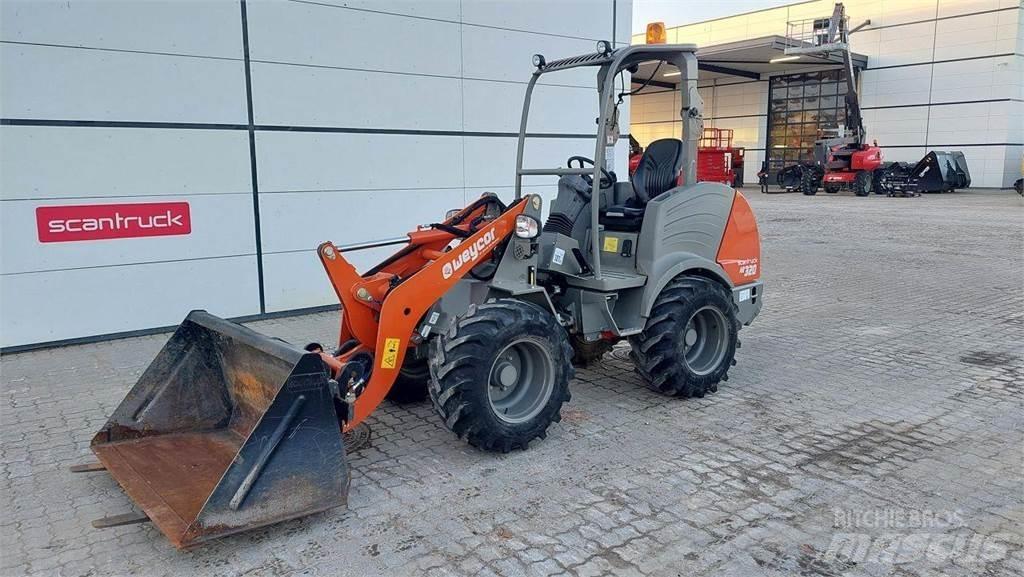 Weycor AR320 Agrar Multi-purpose loaders