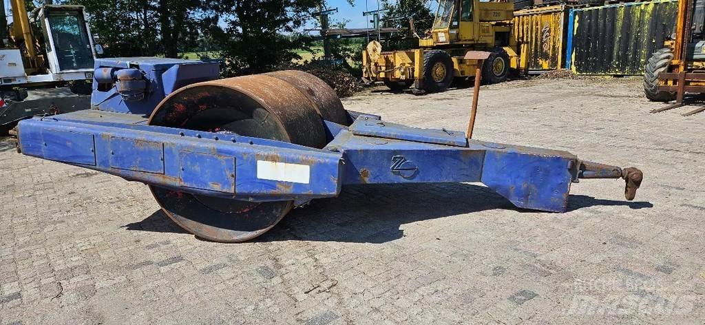 Dynapac Tril wals Plate compactors
