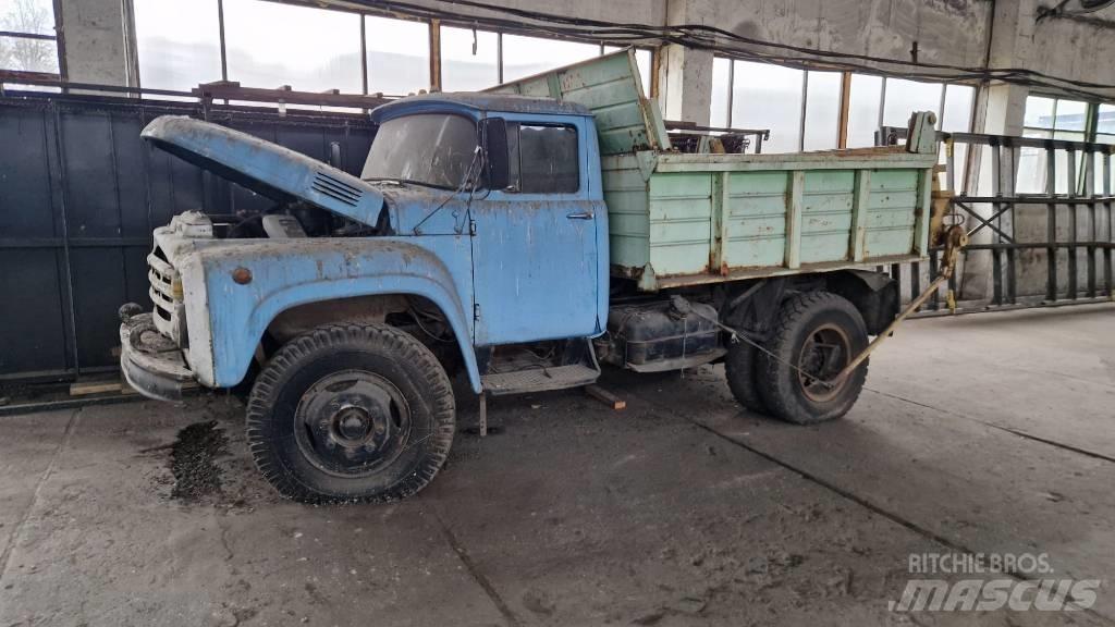 ZIL 496210 Tipper trucks