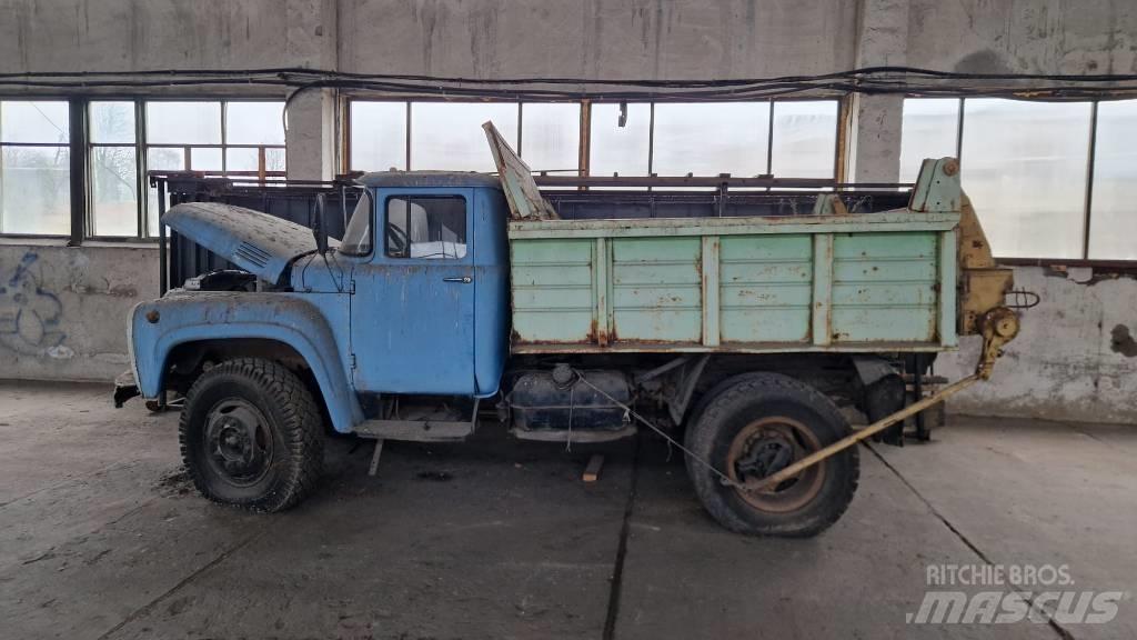 ZIL 496210 Tipper trucks