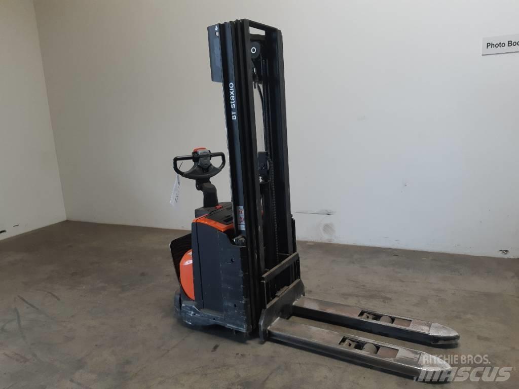BT SWE 120 L Pedestrian stacker