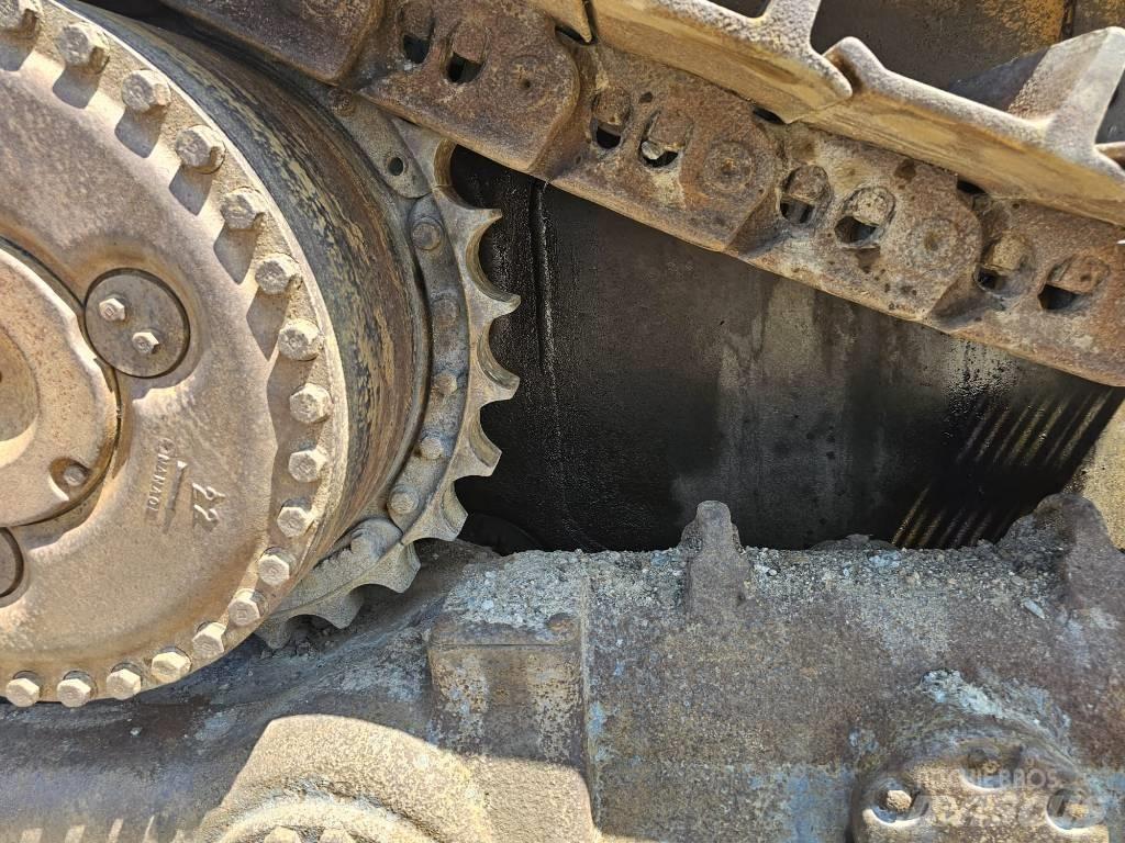 CAT D8L Crawler dozers
