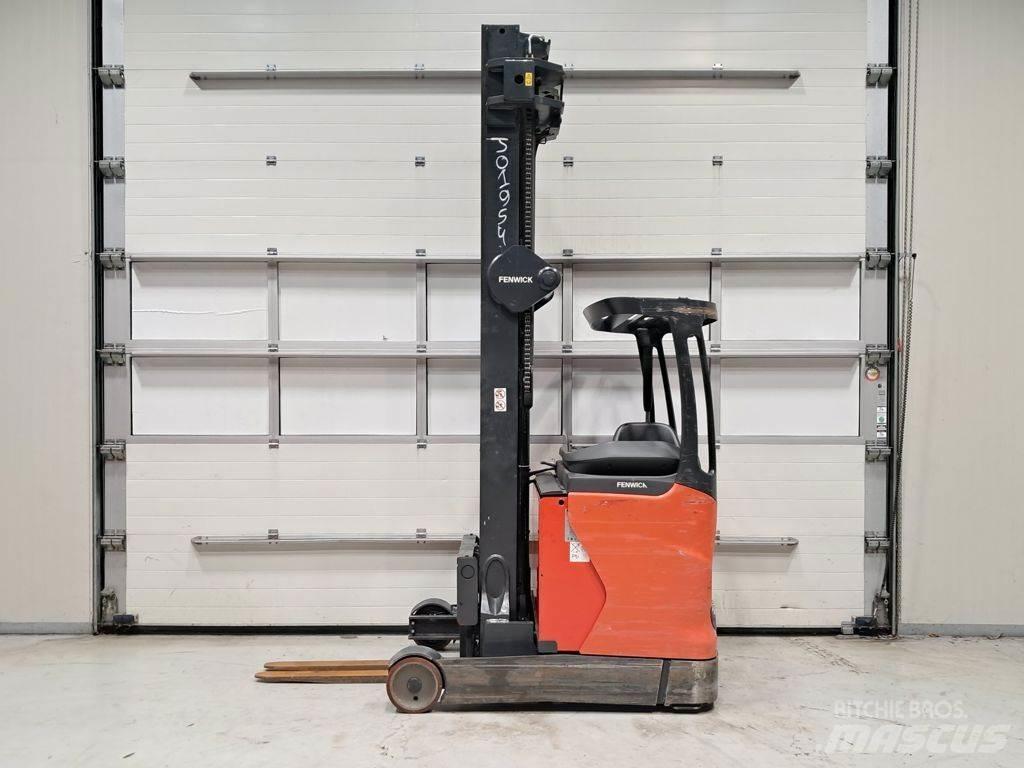 Linde R14 HD Reach truck