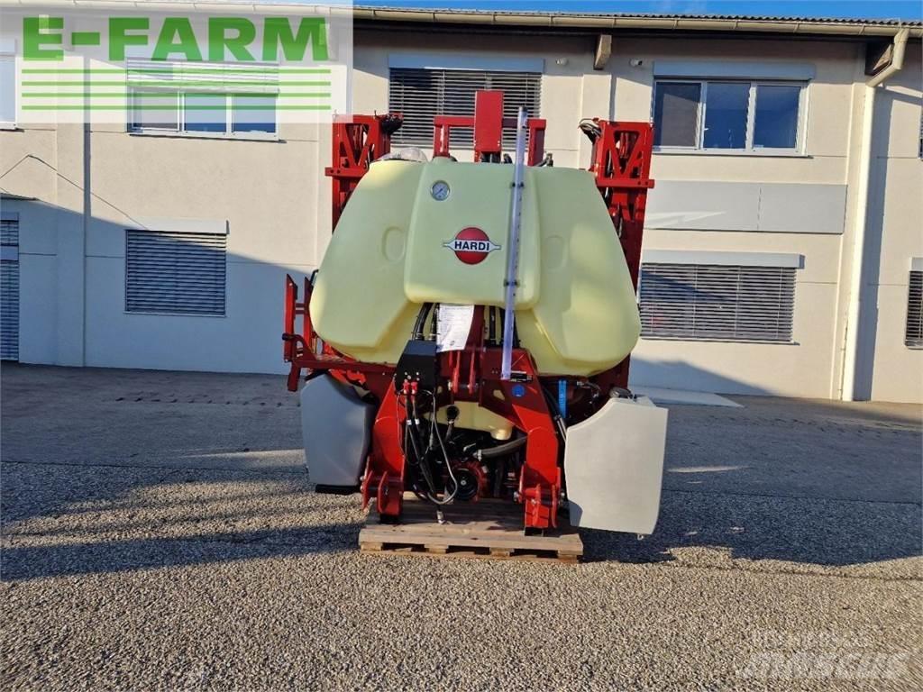 Hardi Mega 12 Trailed sprayers
