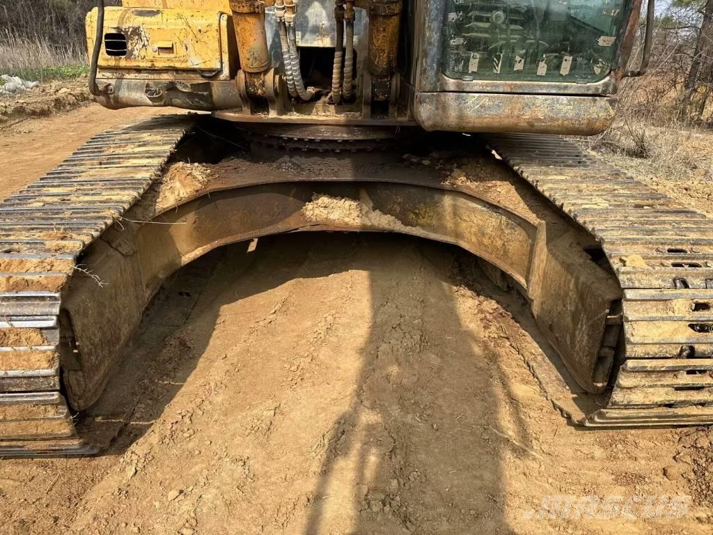 Hyundai 305LC-7 Crawler excavators