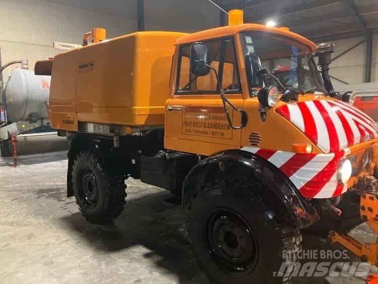 Mercedes-Benz unimog Sweepers