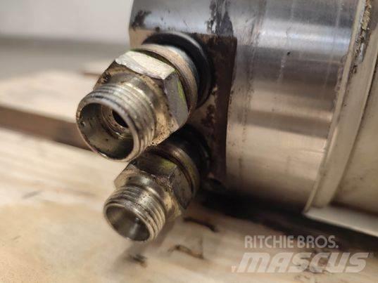 Merlo 40.25  actuator Booms and arms