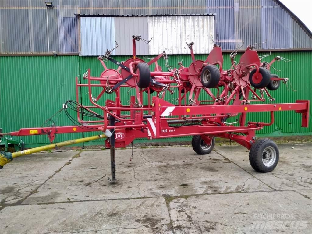 Lely Lotus 900P Rakes and tedders