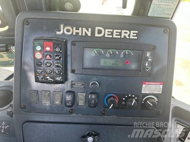 John Deere 410 K Backhoe
