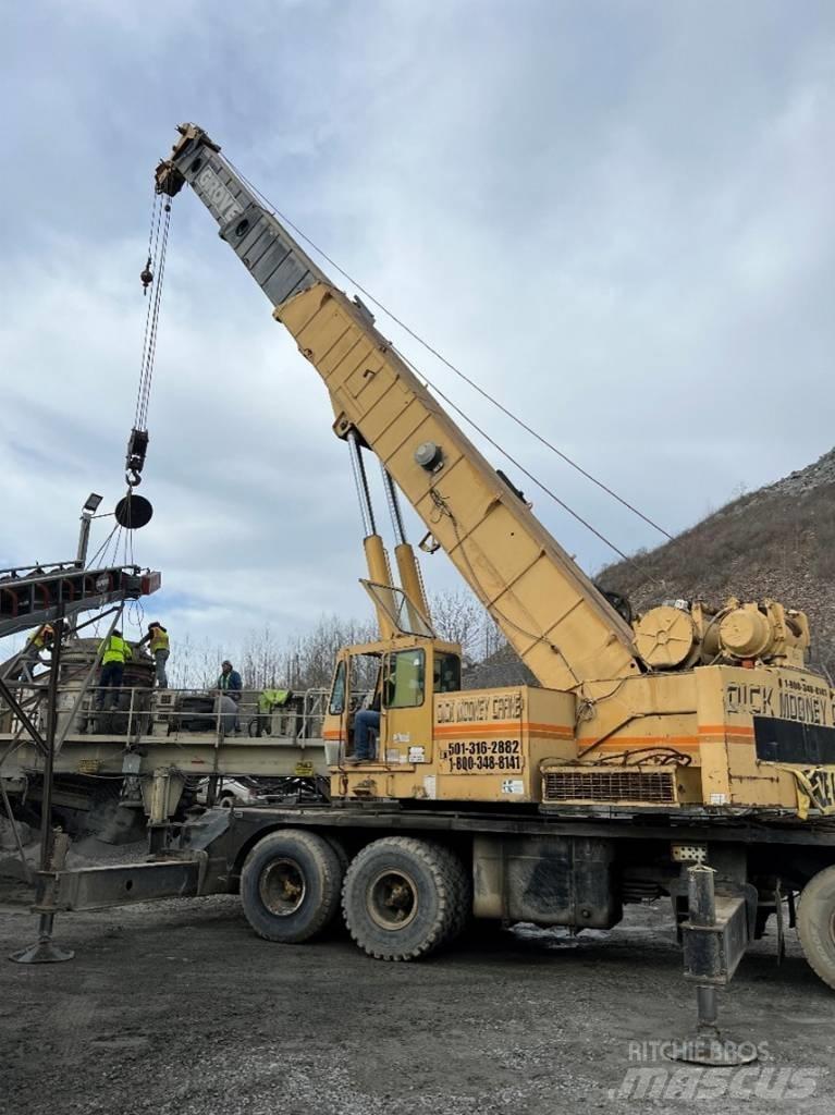 Grove TMS 865 Track mounted cranes