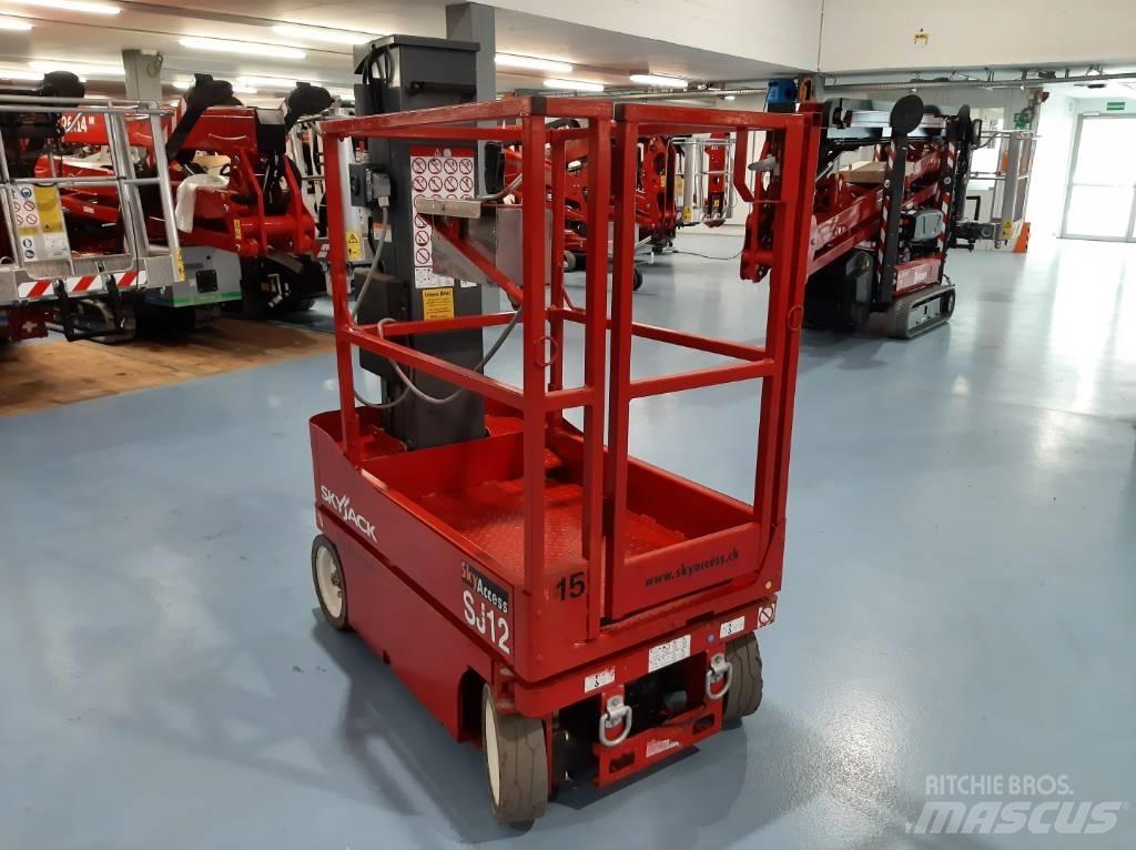 SkyJack SJ 12 Used Personnel lifts and access elevators