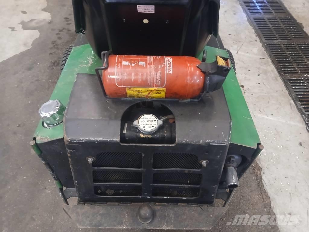 Avant 320 Multi-purpose loaders