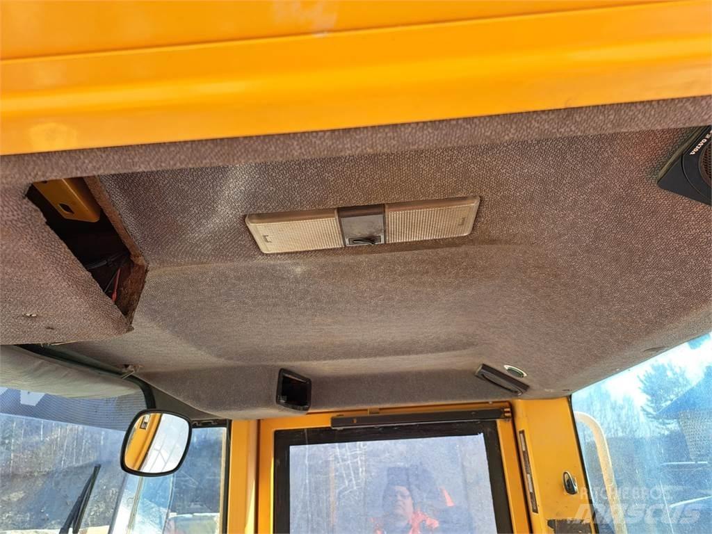 Volvo L180D Other