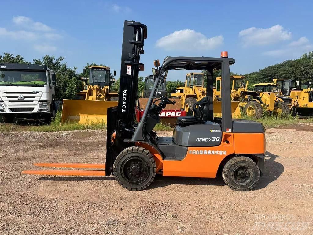 Toyota 30 Forklift Diesel trucks