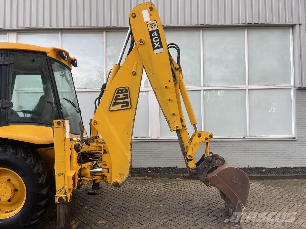 JCB 4 CX    2005 Backhoe