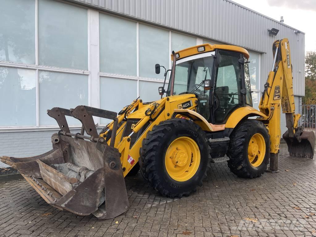 JCB 4 CX    2005 Backhoe
