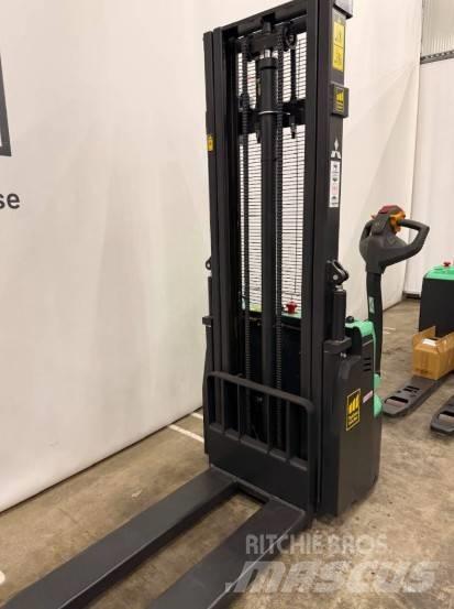 Mitsubishi SBP12QLDI Pedestrian stacker