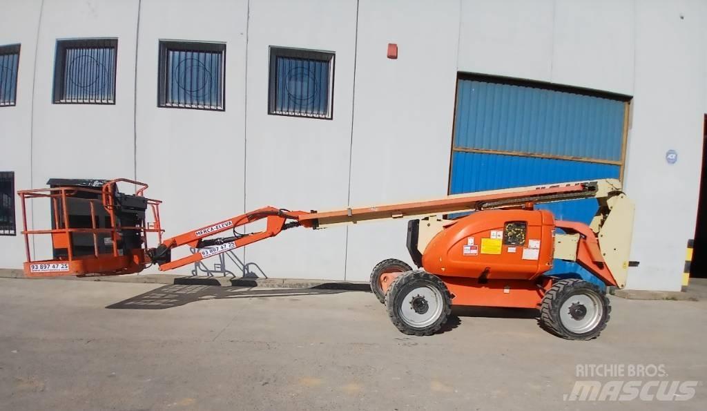 JLG 600 AJ Articulated boom lifts