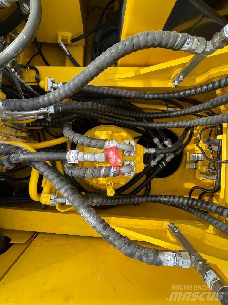 Komatsu PC 360 Crawler excavators